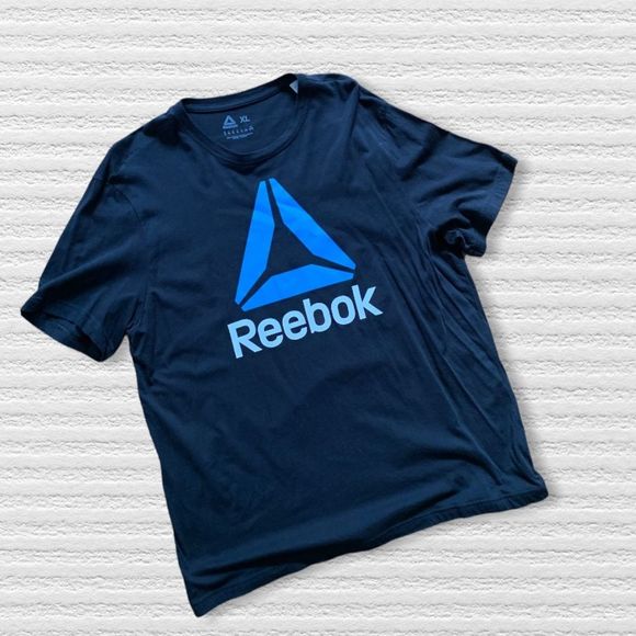 ✨Men’s XL Reebok Tee - Picture 1 of 3
